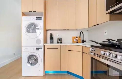 19-4I Stylish 1BR in the Heart of the East Village - Foto 5