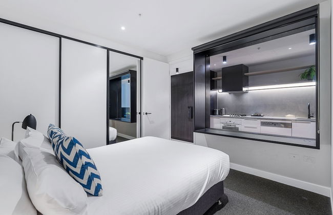 The Eminence Apartments by CLLIX - Photo 9