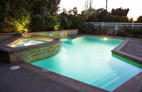 Sensational 6 Bedroom 4 Bathroom Pool Home (3 Master Bedrooms W/bathrooms) - Foto 42