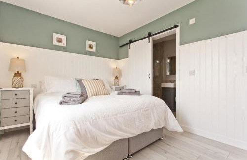 COASTGUARD COTTAGES by BOURNECOAST - A Charming Victorian Holiday Home with SEA VIEWS, HOT TUB and Garden - HB6098 - Foto 15