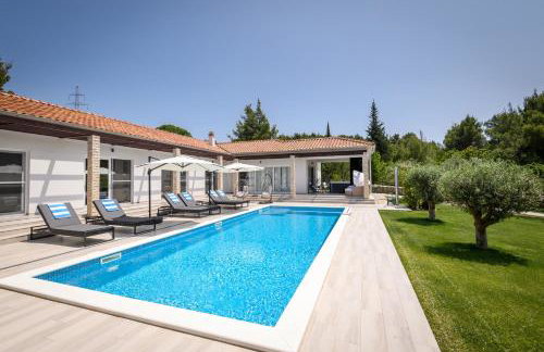 Villa Stella - heated pool, jacuzzi & sauna - Foto 59