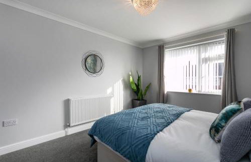 Cosy 4-BDR Family-Friendly House in North Hykeham, with High Speed Free WiFi, Secure Parking, Sleeps Up to 7, Long-Term Stays Allowed! - Foto 27