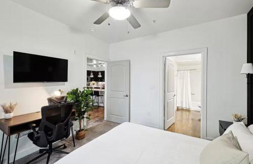 Modern 2B Close to The Star Toyota HQ Legacy West - Foto 21