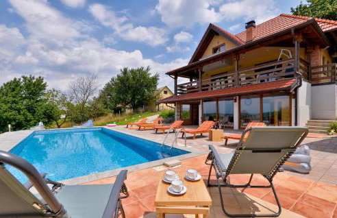 Nice Home In Zelezna Gora With Sauna - Foto 9