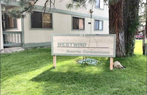 McCall Mountain Getaway - Pet Friendly - Photo 26