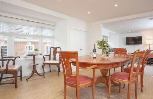 1 Perfectly located stylish, comfortable apartment - Photo 9