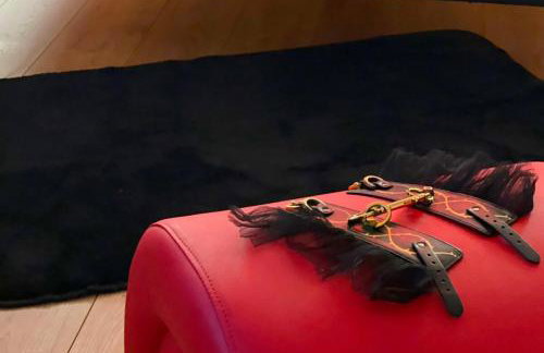 Dark Room Perpignan aux 50 nuances Jacuzzi Privé - Foto 28