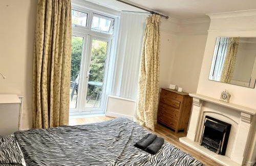 Detached 4Beds - Windsor Heathrow & London Access - Foto 14