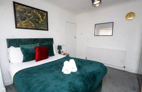 Spacious 3BR Home with Driveway Near NEC & Airport - Foto 6