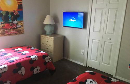 Family Villa with Private Pool near Disney Parks - Foto 16