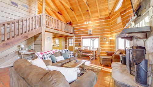 True Log Cabin with Game Room, Year-Round Views - Foto 5