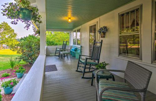 Restored Mars Hill Home on 1 Acre Walk to Town! - Foto 23