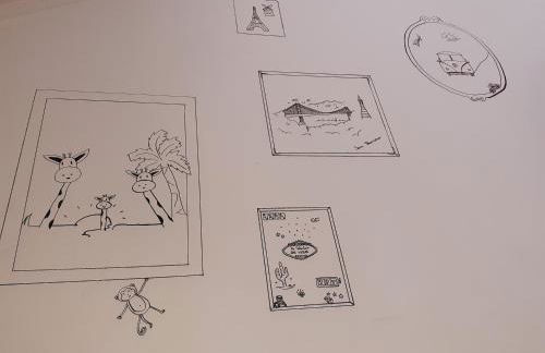 L'artistique, 4 lits, 2 chambres, stationnement gratuit, spacieux, atypique - Photo 22