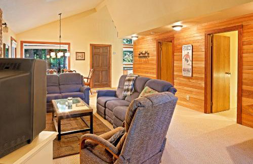 Secluded Greenwater Cabin w Loft Near Rainier - Foto 13