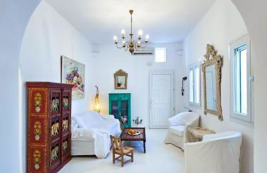 Nikis Home Town - Photo 1