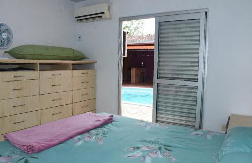 Aconchegante Quarto com Piscina - Foto 15