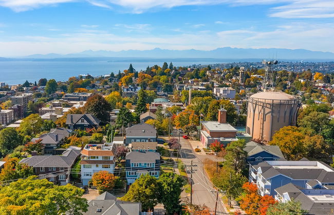 Seattle's Orange Crown 87 Walkscore - Photo 16