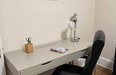 Cozy Home off Brady ST - Foto 3