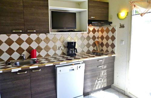 Maisonnette 4 pers avec terrasse, piscine, proche plage, animaux acceptés - FR-1-387-145 - Photo 2