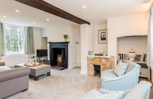 Pond Cottage - Photo 2