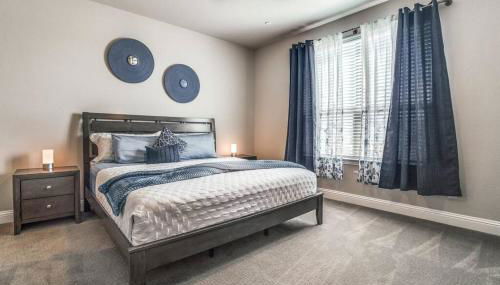 Beautiful 3 story luxury home close to the fun! - Foto 3