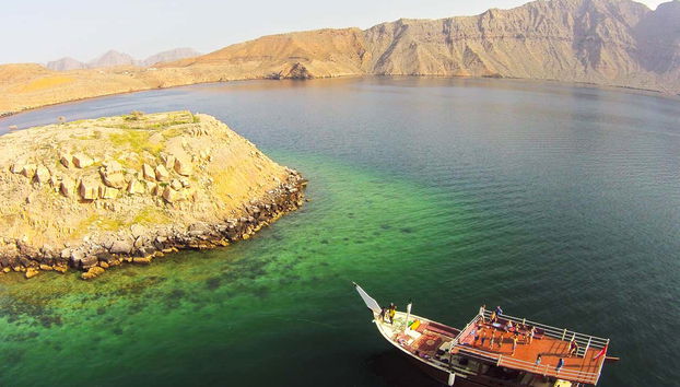 Crucero en dhow por los fiordos de Musandam
