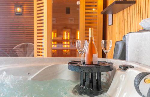 La Bulle Détente : Maison avec Jacuzzi et Sauna - Photo 1
