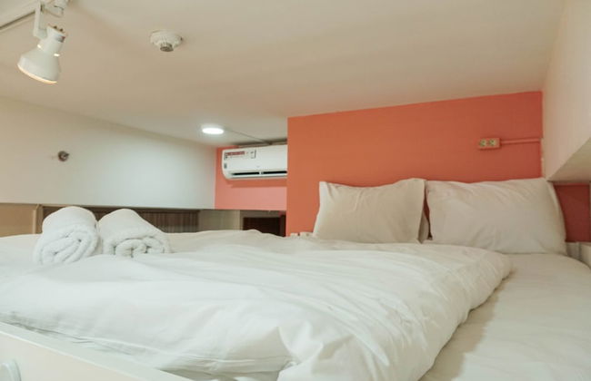 Best Studio Apartment Vittoria Residence with Sofa Bed - Photo 8