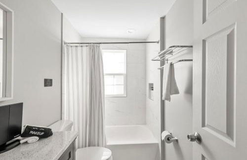 5 BR Stay Near Northwest Stadium for March 29 COL vs FRA - Foto 29