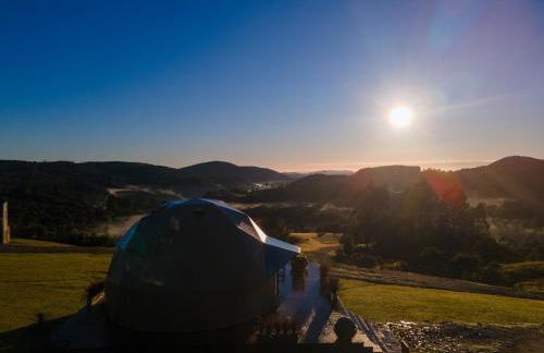 Refúgio nas Nuvens, Domo Omega Luxuoso com Fogo de Chão e Hidro Panorâmica - Photo 5