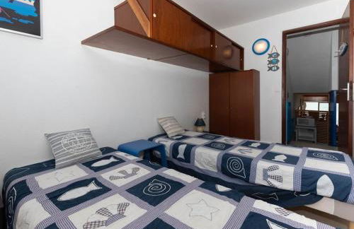 T3 6 pers. à Bormes, vue mer, parking, clim - FR-1-803-84 - Foto 5