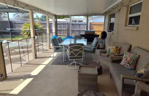 Heated & Screened in Pool - Photo 13