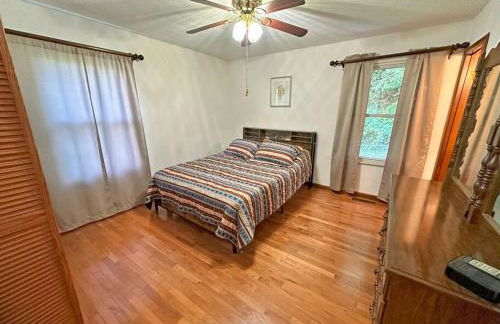 Buffalo Playhouse with game room - Photo 23