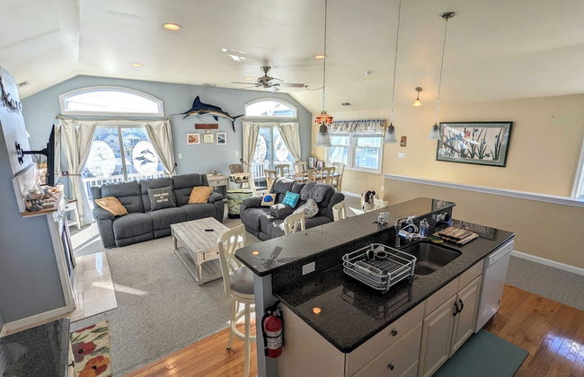 Waves 'n Wooder by Avantstay Swimspa + Game Room, Walk to Beach - Foto 6