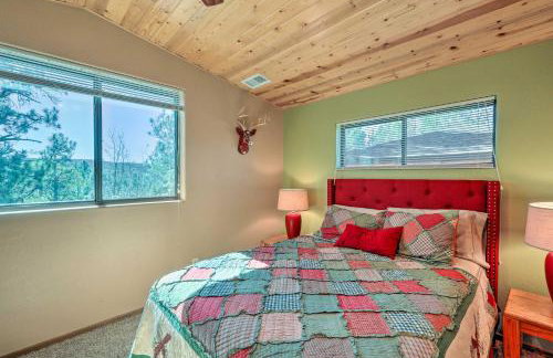 Deck and Scenic Views Munds Park Cabin! - Foto 18