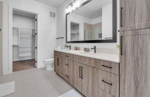 Beach Bliss Modern 3 Bed Oasis Mins from Shore - Foto 11