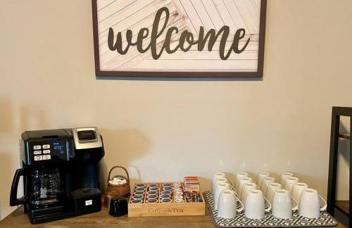 Greensboro Get-together, K Bed, Secret Playroom, central location - Foto 13