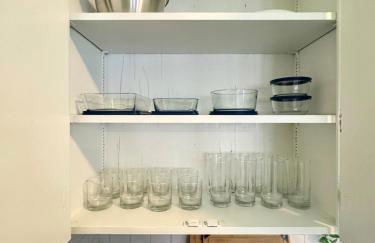 Bright & Airy 2BR 1BA Home Near The Riverfront - Foto 22