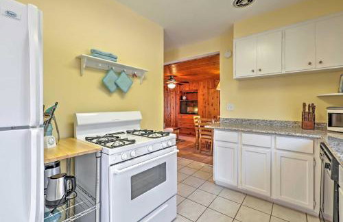 Williams Bay Retreat Walk to Lake Geneva and Town! - Foto 9