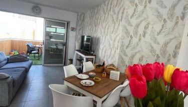 Stunning Chic Penthouse retreat in front of the beach - Foto 2