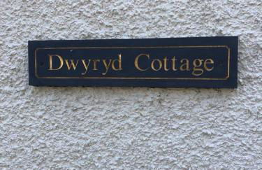 Modern 4-bed Cottage Llanwrst Town Centre & Parking - Snowdonia! near Betws-y-Coed - Photo 25
