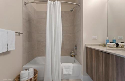 Sage Modern Apartments Near Union Park in West Loop - Photo 39