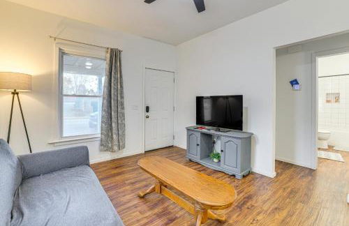 Stroll to Main St Eats! Pet-Friendly Joplin Escape - Foto 4