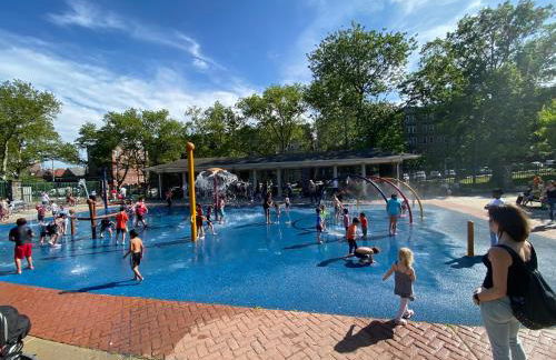 Nice 2 bedrooms, Massage Seat, close to New York, THE BEST CHOICE!! - Foto 26