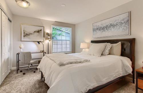 Spacious 4-bedroom home with outdoor deck - Foto 19