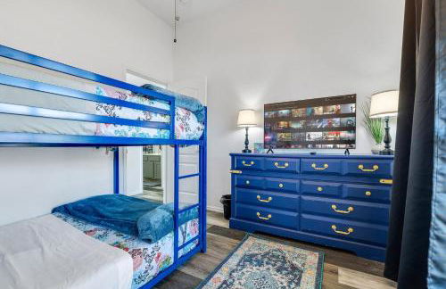 Frisco Escape Oasis Home w/Spa - Foto 35