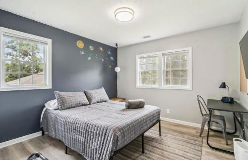 5BR with Game Room & Huge Backyard - Foto 22