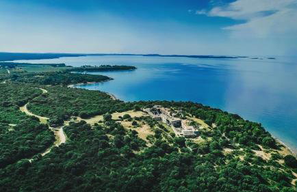 Design Villa Noble with Spa - Photo 47