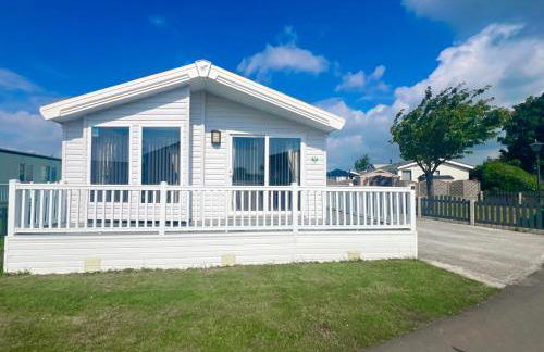 2 Lakeside, Luxury lodge with private garden & parking - Foto 10