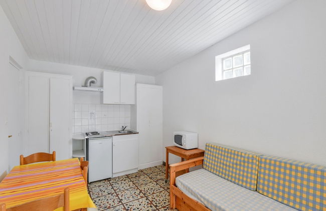 Gite in Holiday Park With Swimming Pool - Foto 8